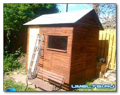 Делаем сарай из поддонов